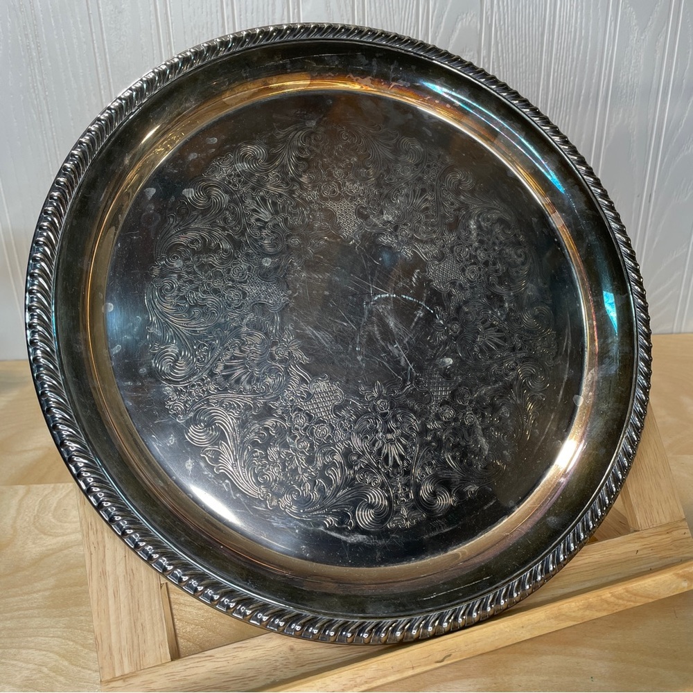 Vintage WM. Rogers #171 Silver Plate Round Serving Tray